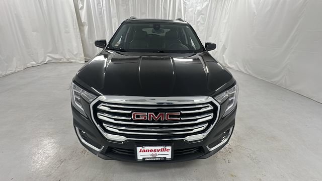 Used 2024 GMC Terrain SLT image 8