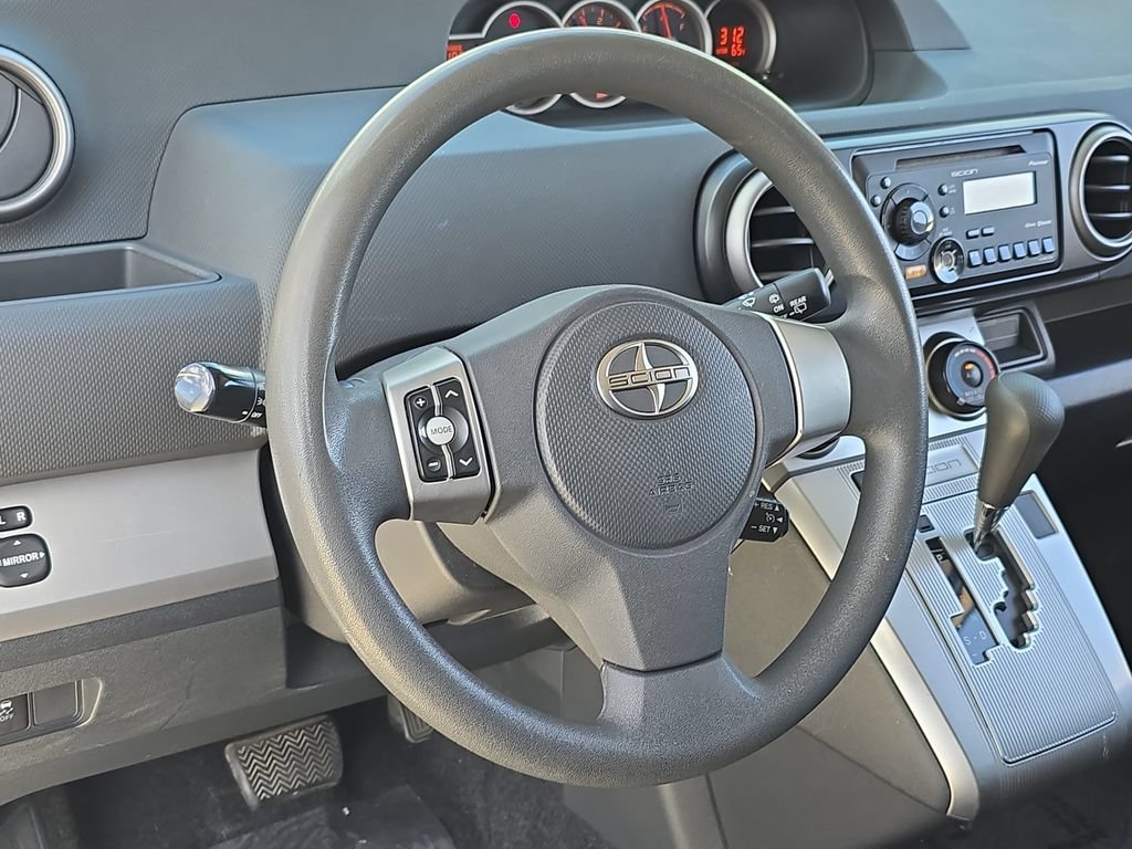 Used 2012 Scion xB FWD image 18