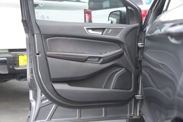 Used 2022 Ford Edge ST-Line image 30