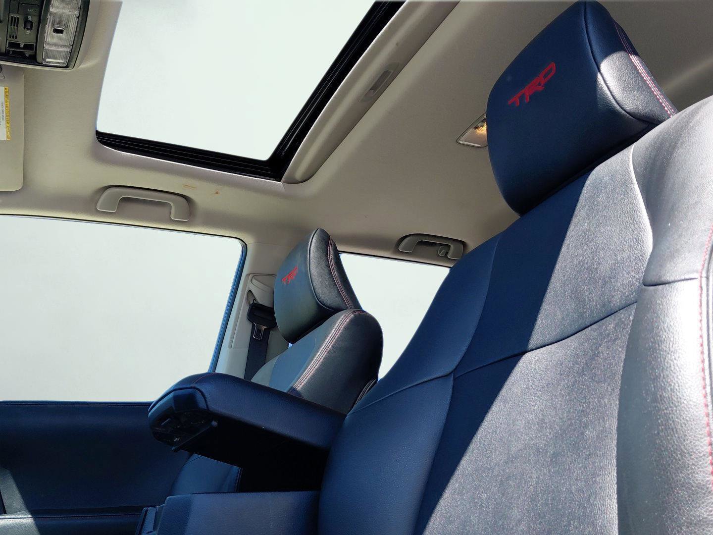 Used 2020 Toyota 4Runner TRD Off-Road Premium w/ Moonroof Package AWD/4WD image 8