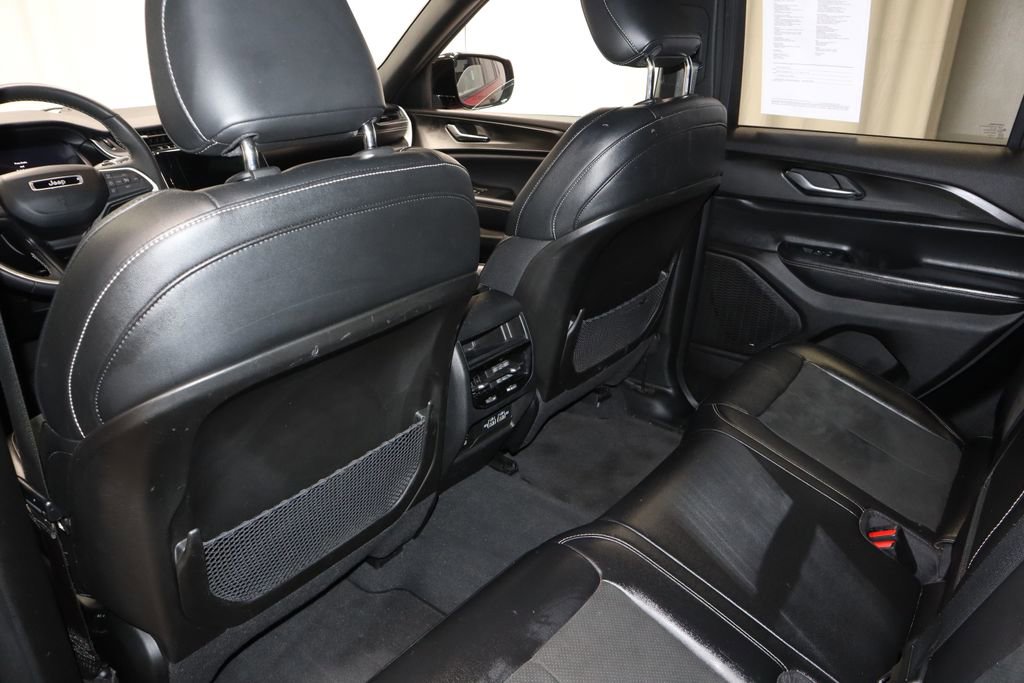 Used 2023 Jeep Grand Cherokee Altitude image 21