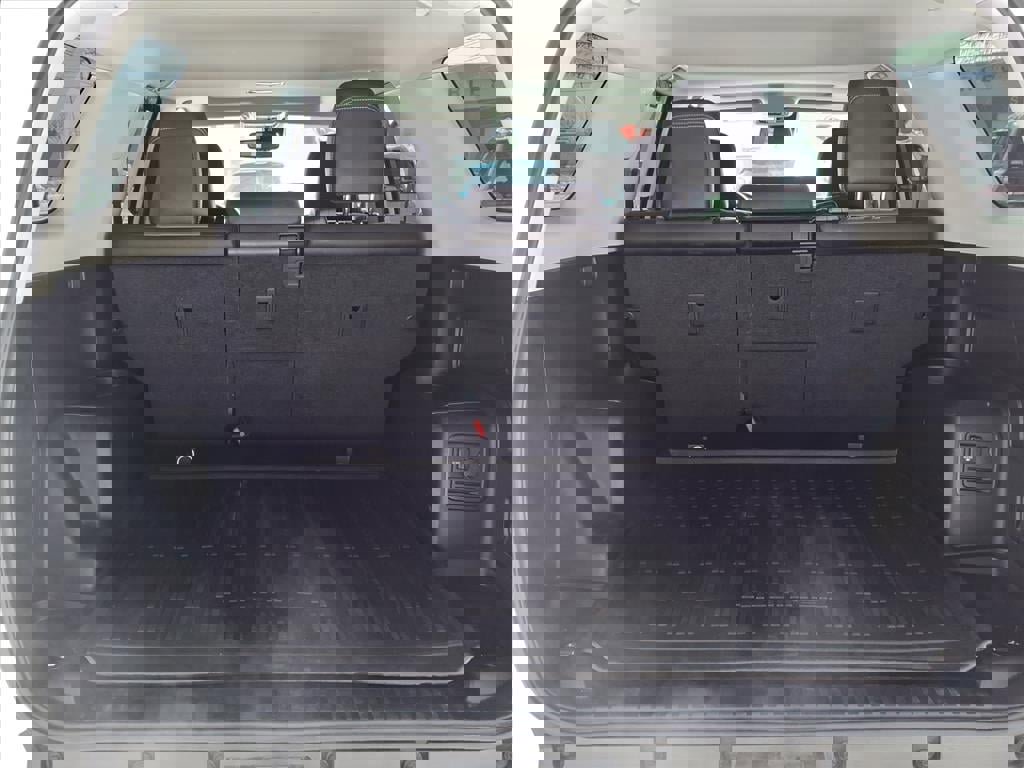 Used 2022 Toyota 4Runner SR5 Premium image 14