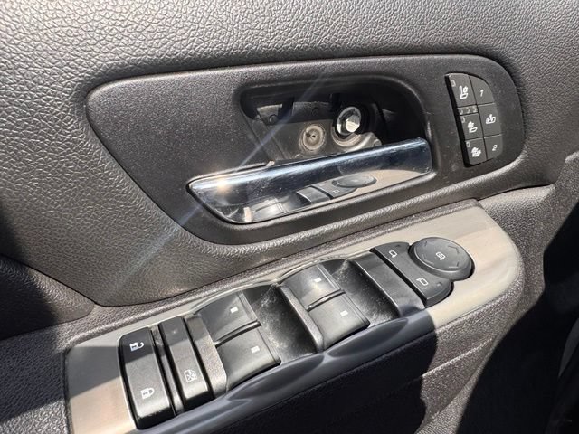 Used 2014 Chevrolet Silverado 3500 LTZ w/ LTZ Plus Package AWD/4WD image 17