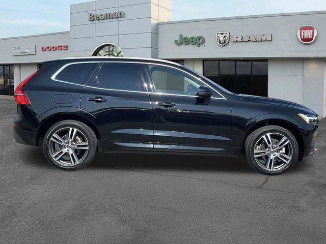 Used 2021 Volvo XC60 T5 Momentum w/ Protection Package Premier FWD image 8