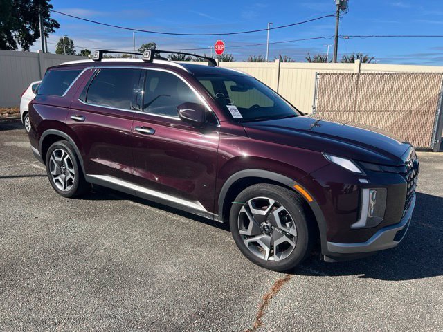 Used 2024 Hyundai Palisade SEL FWD image 2