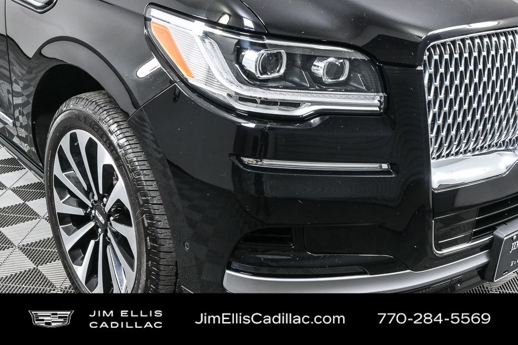 Used 2022 Lincoln Navigator Reserve image 32