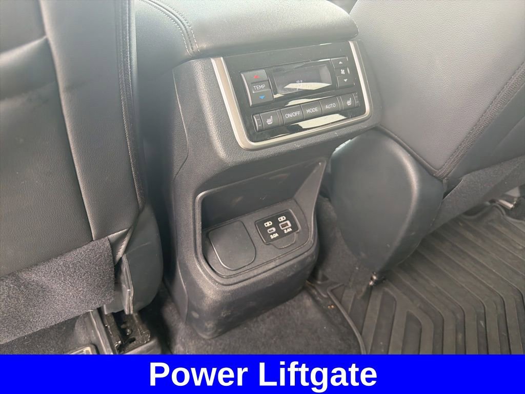 Used 2023 Subaru Ascent Limited image 20