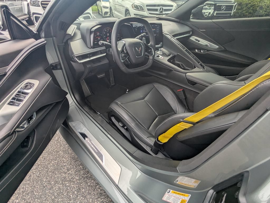 Used 2023 Chevrolet Corvette Stingray Convertible w/ 1LT RWD image 2