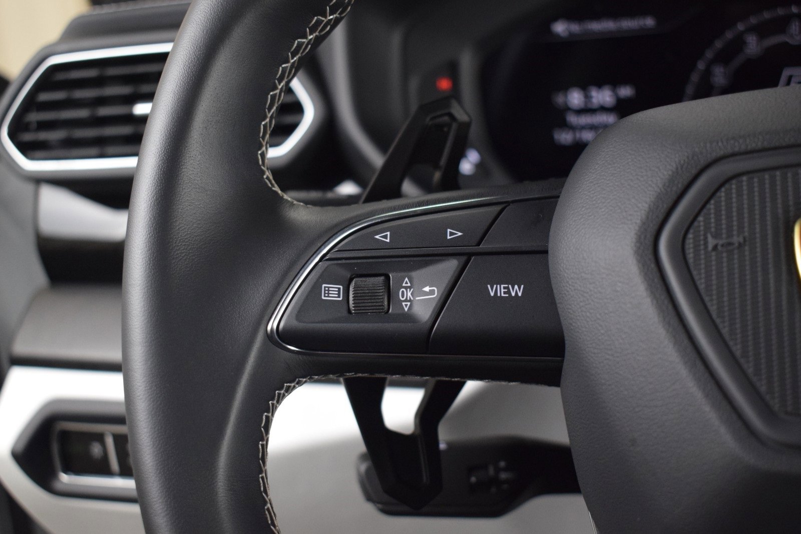 Used 2024 Lamborghini Urus S image 26