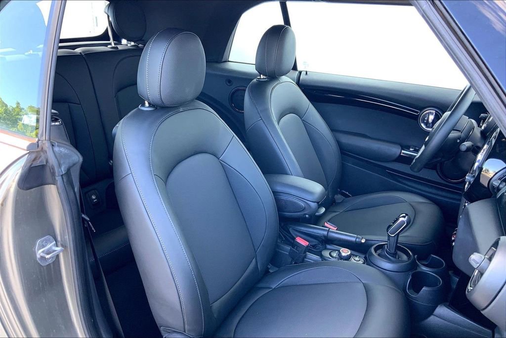 Used 2021 MINI Cooper Convertible image 7