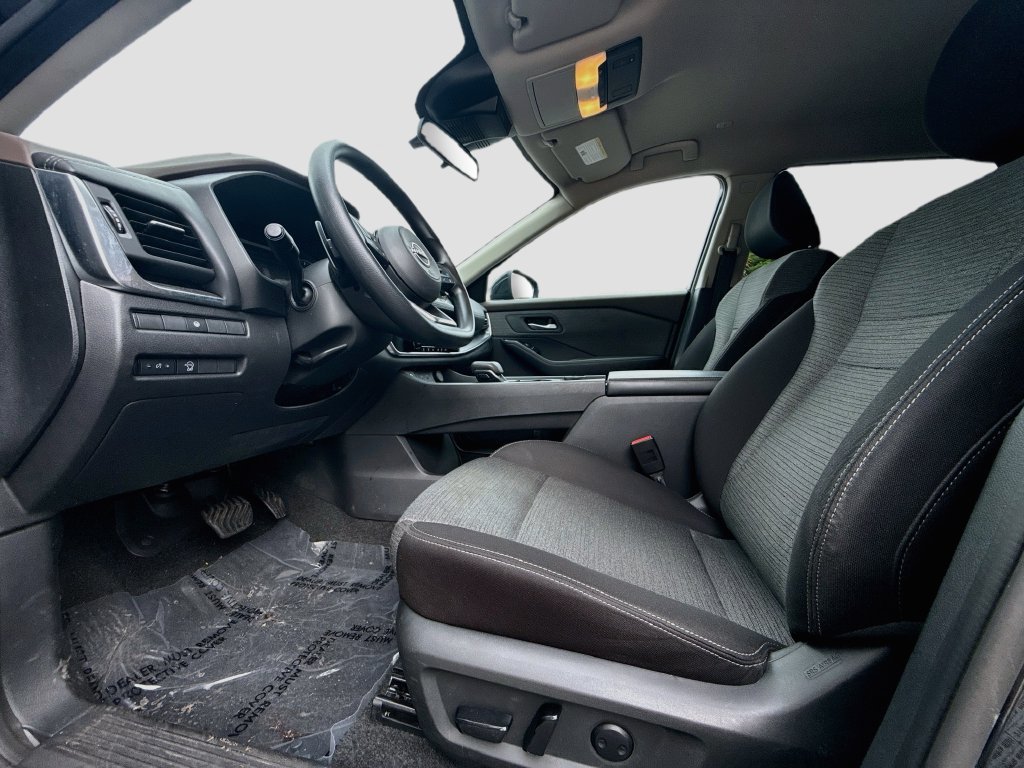 Used 2023 Nissan Rogue SV AWD/4WD image 22