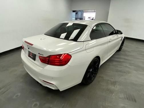 Used 2016 BMW M4 Convertible RWD image 16