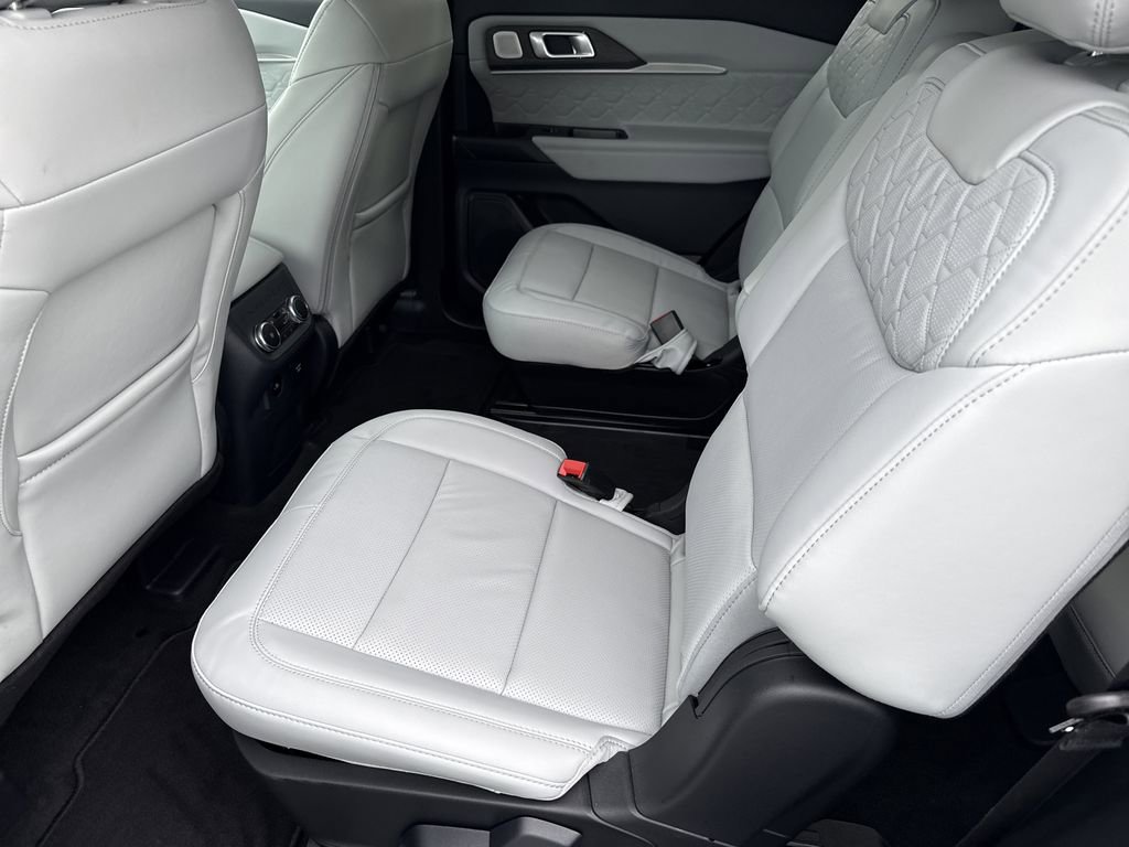 New 2026 Ford Explorer Platinum AWD/4WD image 20