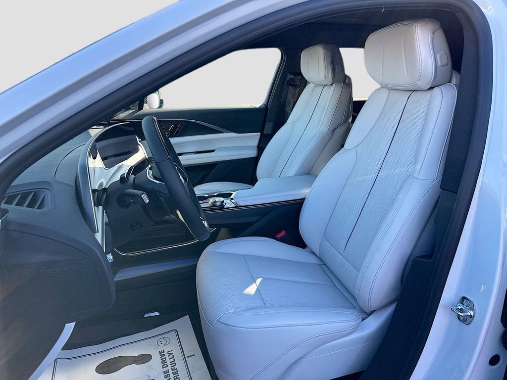 New 2026 Cadillac Lyriq Luxury image 26