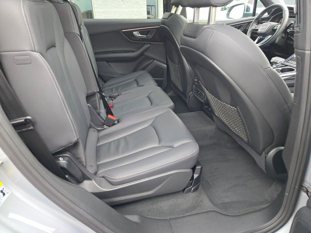 Used 2025 Audi Q7 3.0T Premium Plus image 9