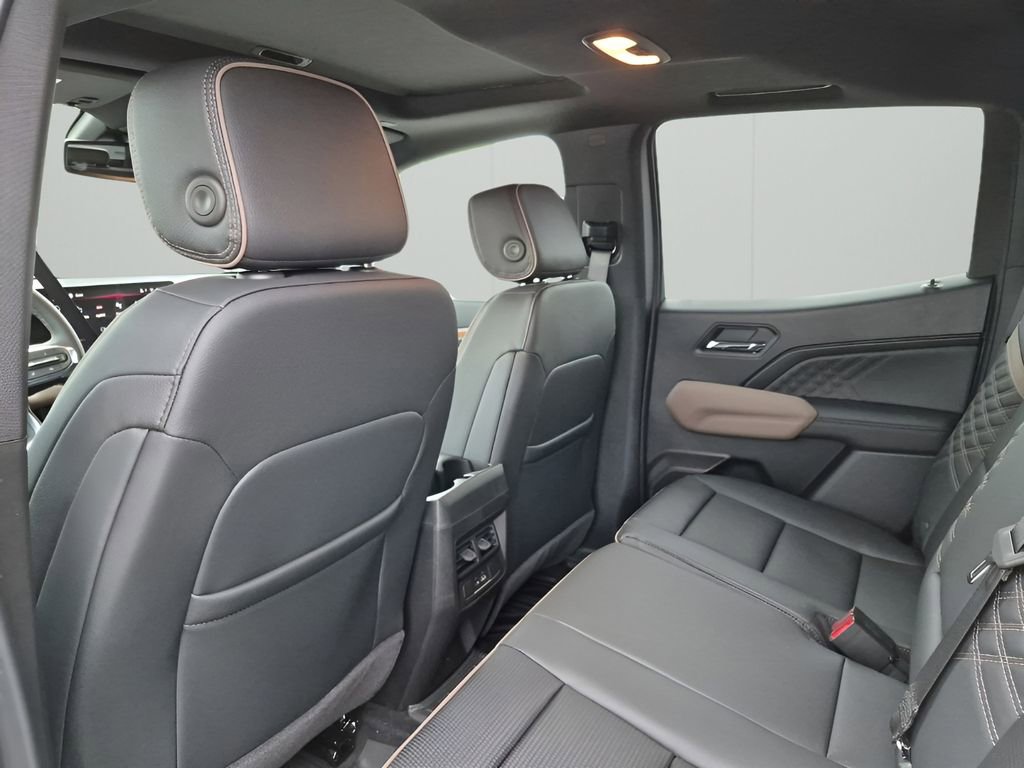 New 2026 GMC Canyon Denali w/ LPO, Denali Black Edition AWD/4WD image 21