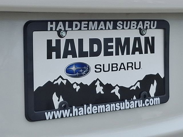 Used 2010 Subaru Outback 3.6R Limited AWD/4WD image 30