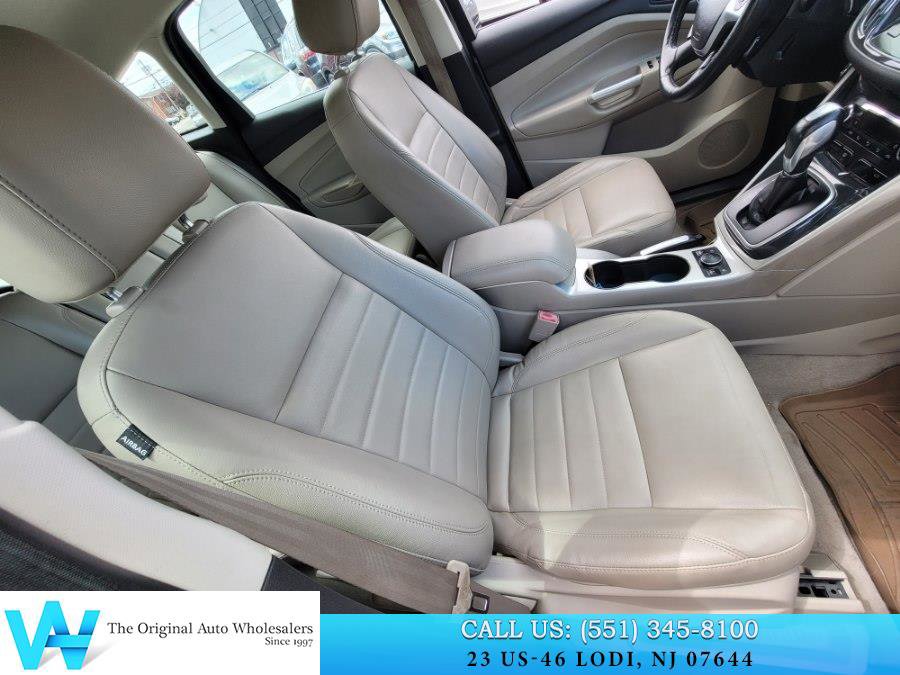 Used 2013 Ford C-MAX SEL FWD image 18