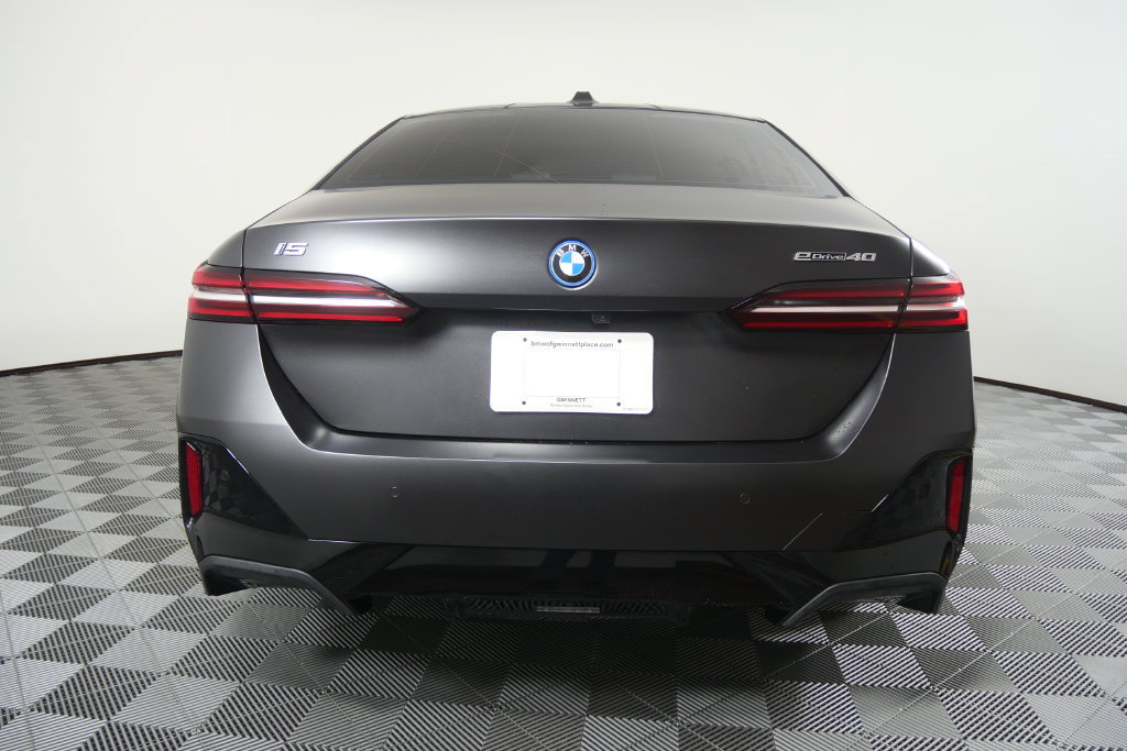 Certified 2024 BMW i5 eDrive40i w/ Executive Package RWD image 5