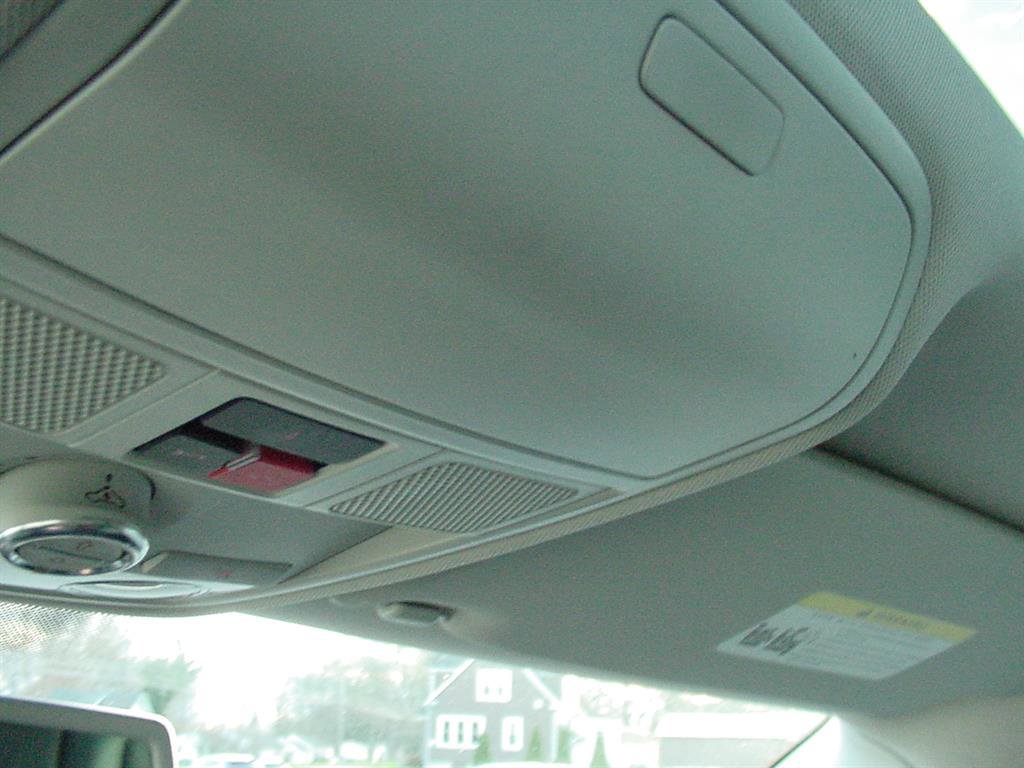 Used 2017 Volkswagen Tiguan Sport image 25