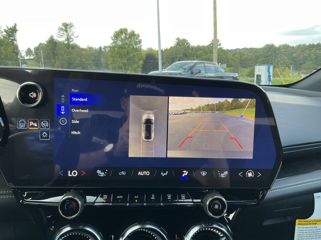 New 2026 Chevrolet Blazer EV LT image 7