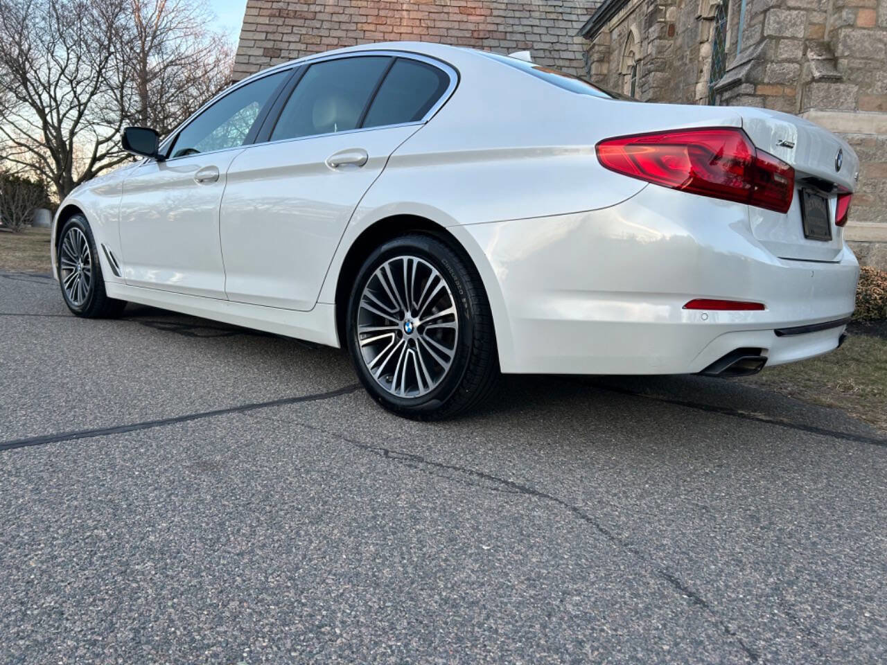 Used 2019 BMW 540i xDrive AWD/4WD image 12
