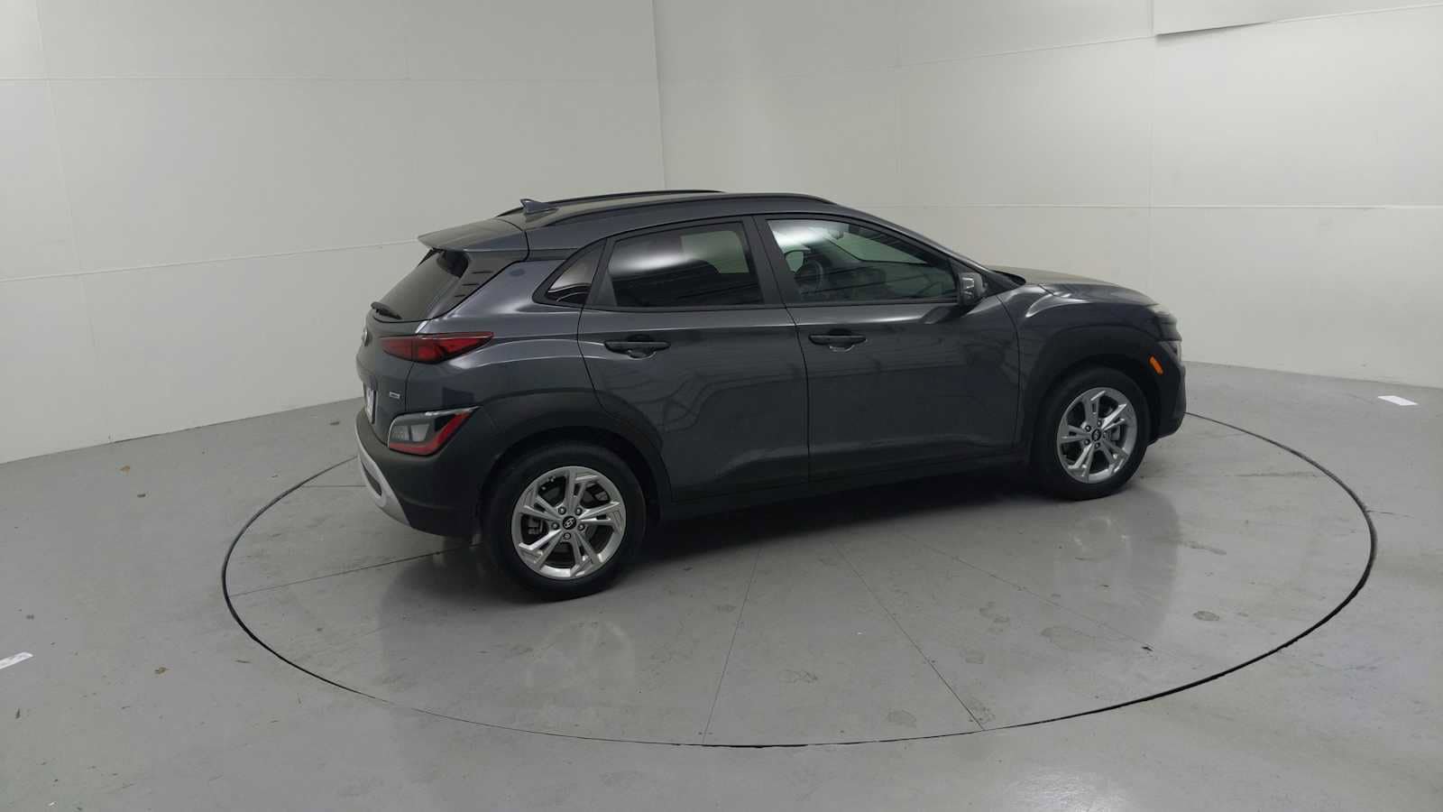 Used 2022 Hyundai Kona SEL w/ Cargo Package AWD/4WD image 11