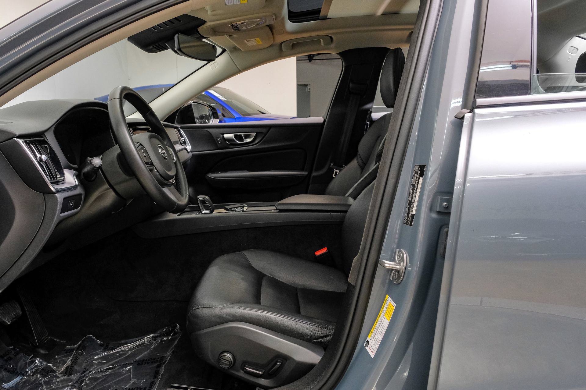 Used 2024 Volvo S60 B5 Core FWD image 4