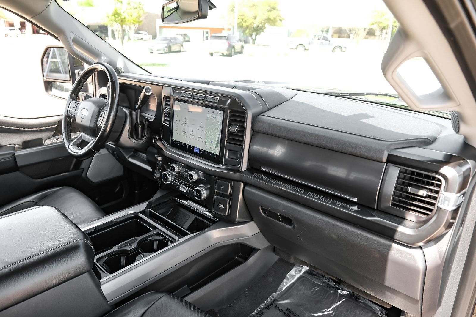 Used 2023 Ford F350 Lariat image 17