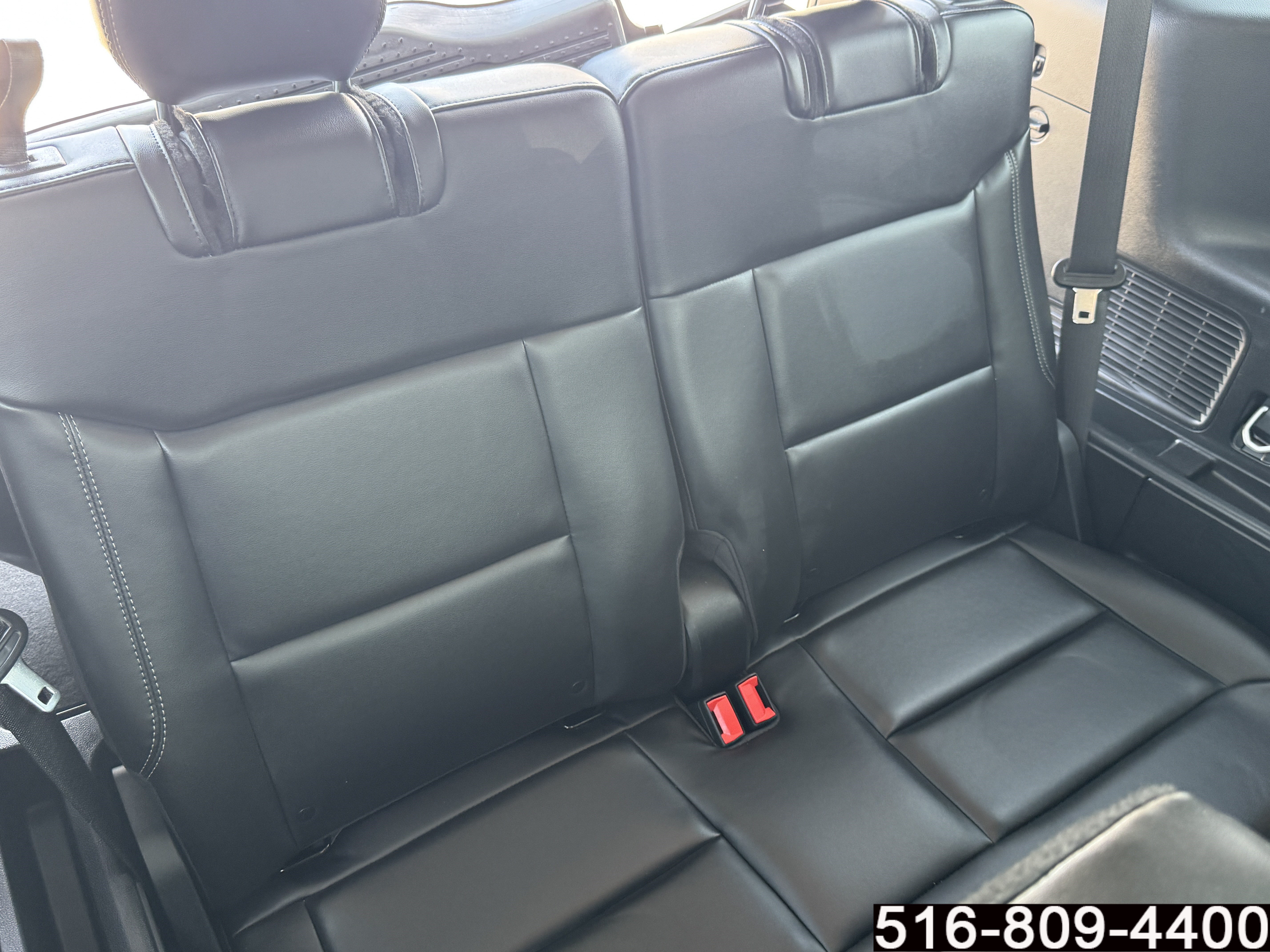 Used 2023 Ford Explorer XLT w/ Equipment Group 202A AWD/4WD image 33