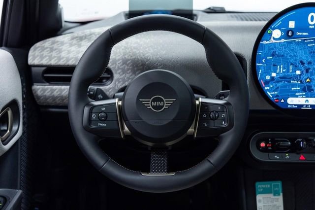 New 2026 MINI Cooper 4-Door Hardtop image 13