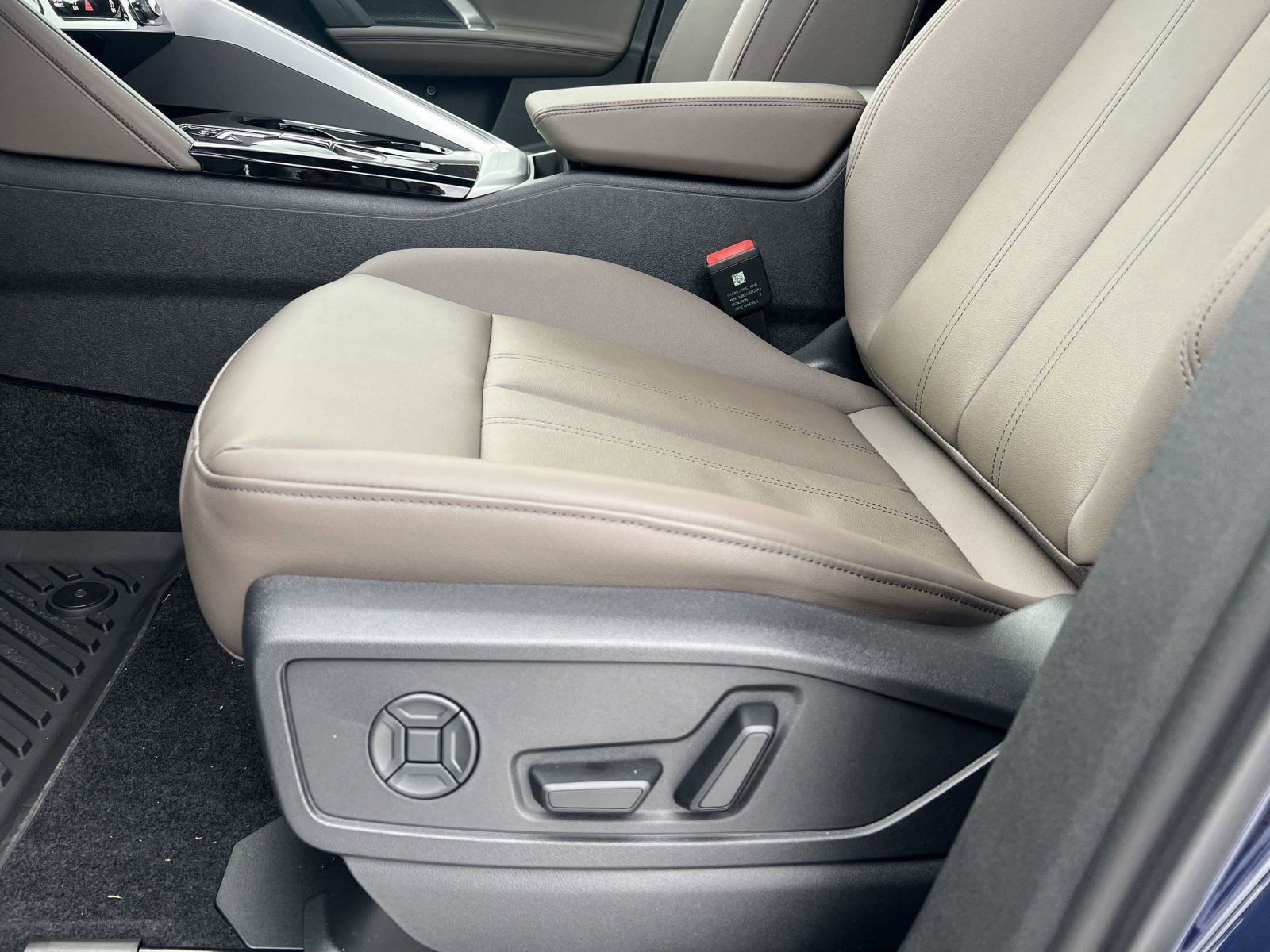 New 2025 Audi Q5 Premium image 13