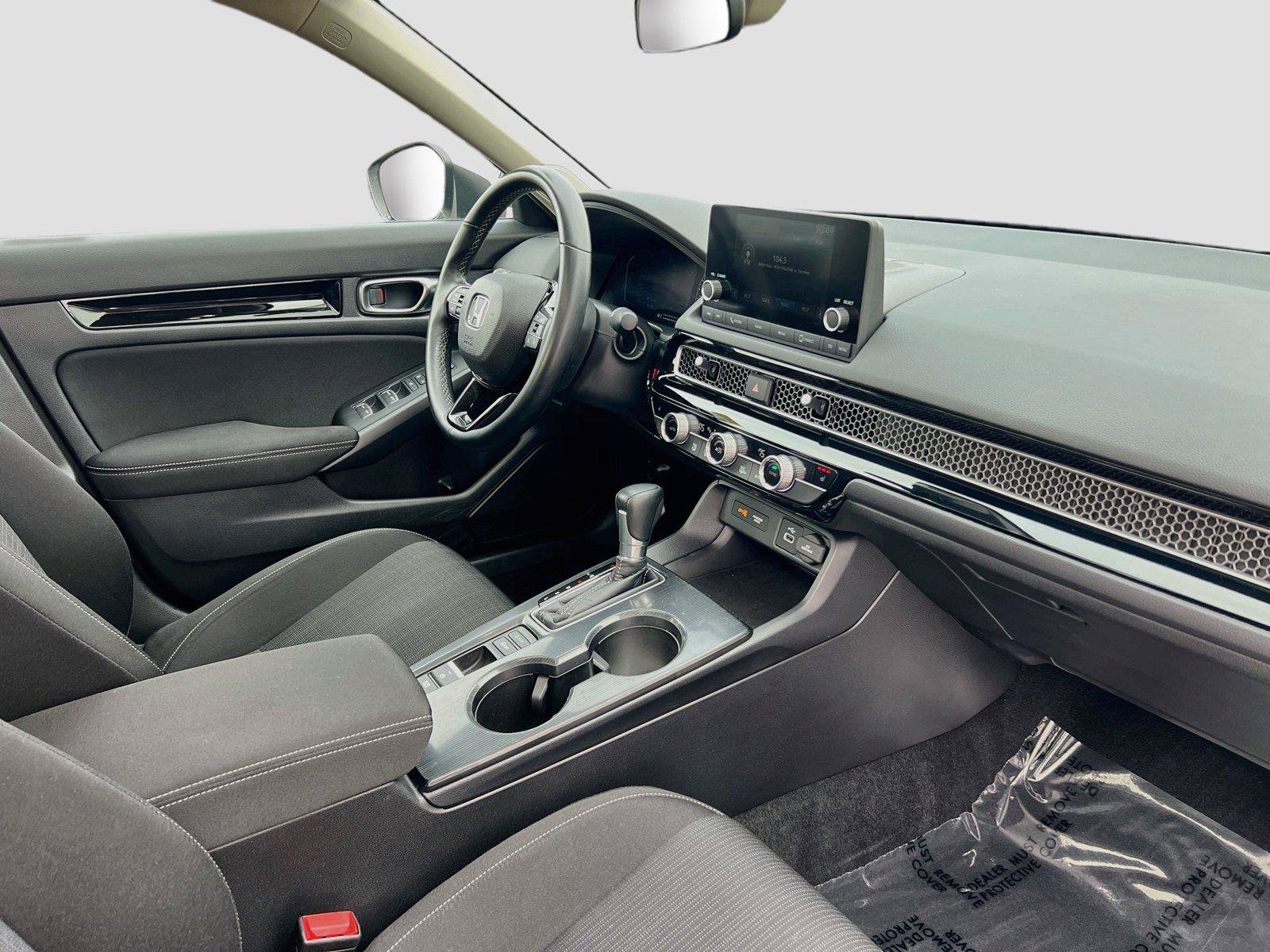 Certified 2022 Honda Civic EX image 29
