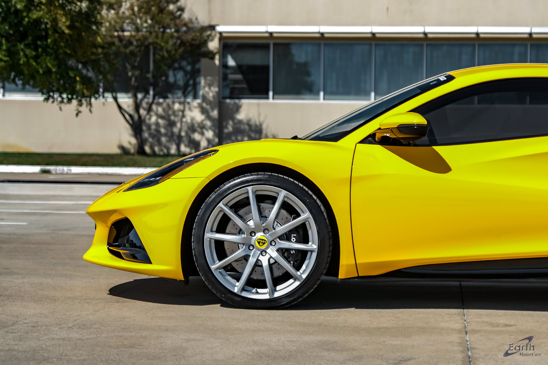 Used 2025 Lotus Emira RWD image 10
