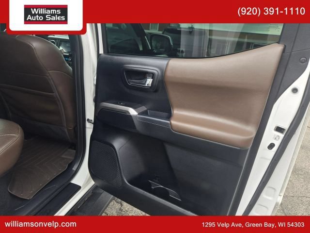 Used 2017 Toyota Tacoma Limited w/ Tow Package AWD/4WD image 17