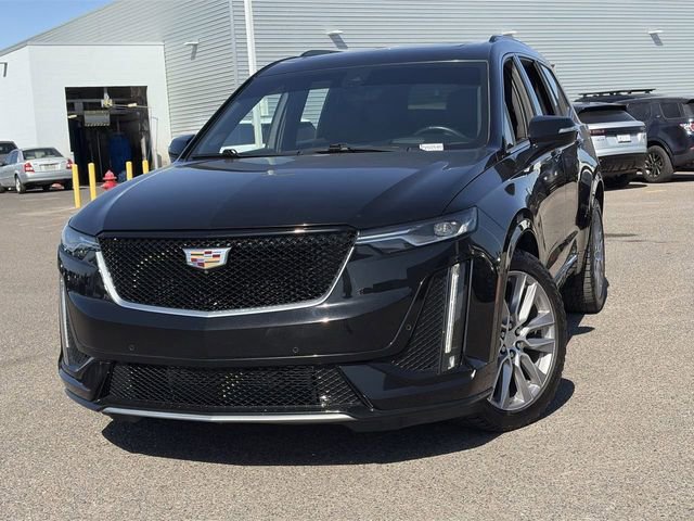 Used 2021 Cadillac XT6 Sport image 3