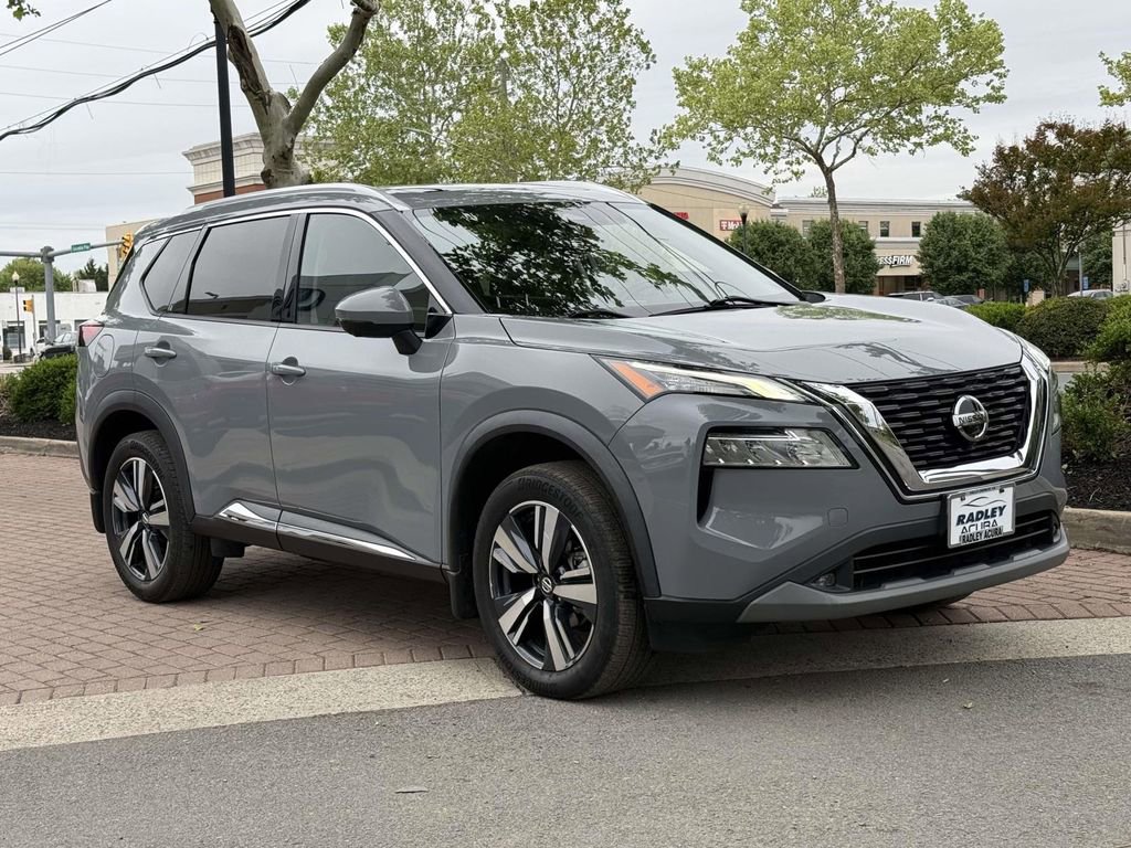 Used 2021 Nissan Rogue SL FWD image 1