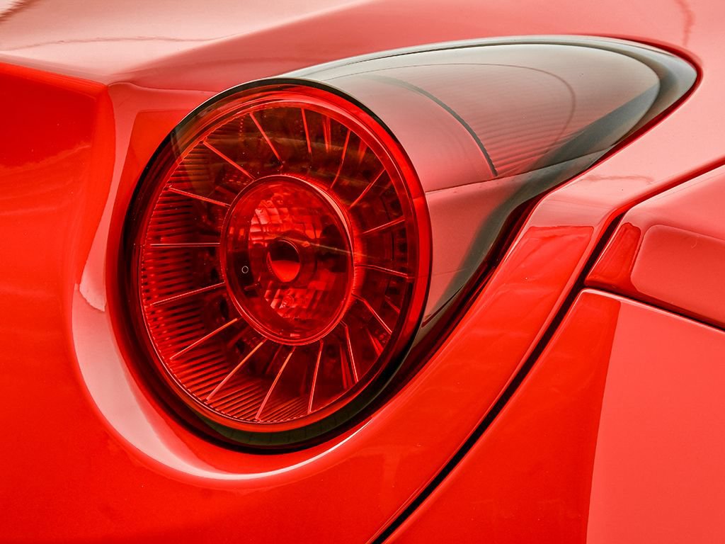 Certified 2010 Ferrari California RWD image 32