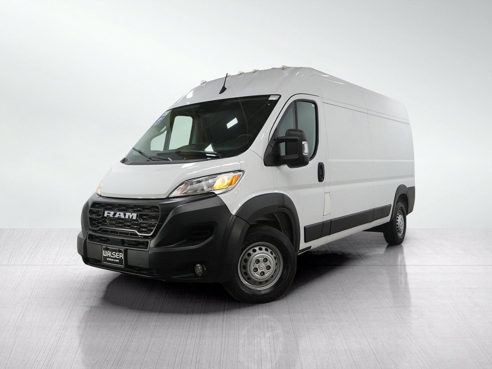 Used 2024 RAM ProMaster 2500 w/ Convenience Group FWD image 1