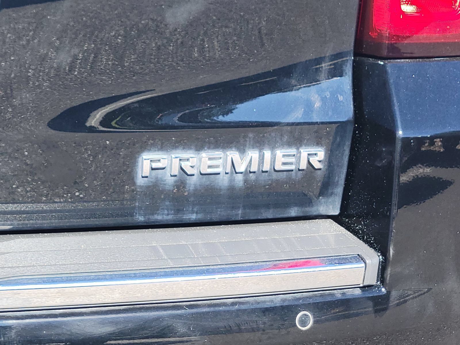 Used 2019 Chevrolet Tahoe Premier AWD/4WD image 14