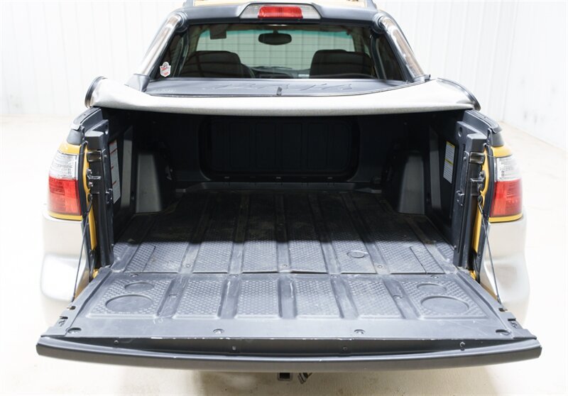 Used 2003 Subaru Baja AWD/4WD image 7