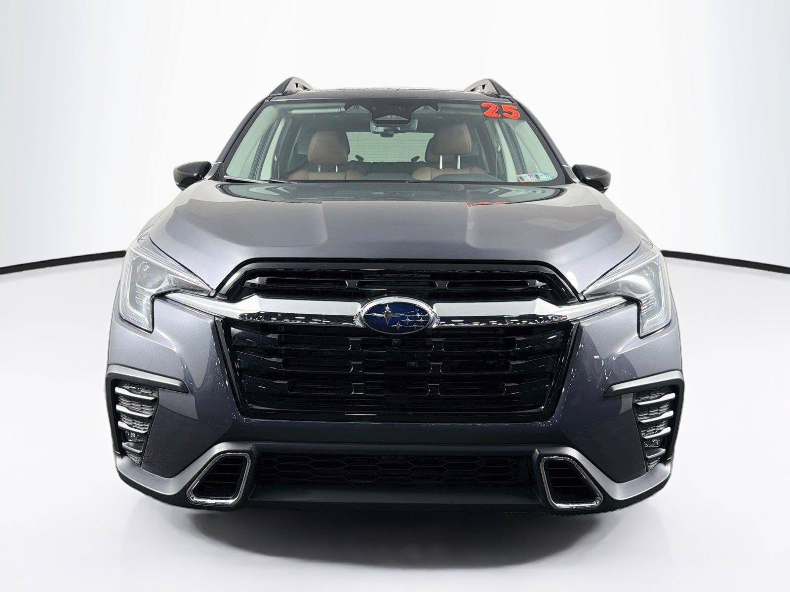 Used 2025 Subaru Ascent Touring AWD/4WD image 6
