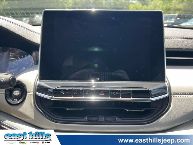 Certified 2022 Jeep Compass Limited AWD/4WD image 24