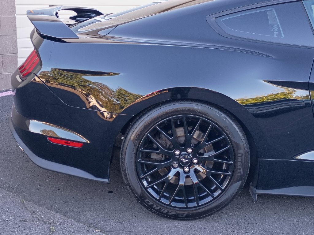 Used 2021 Ford Mustang GT Premium w/ GT Performance Package RWD image 4