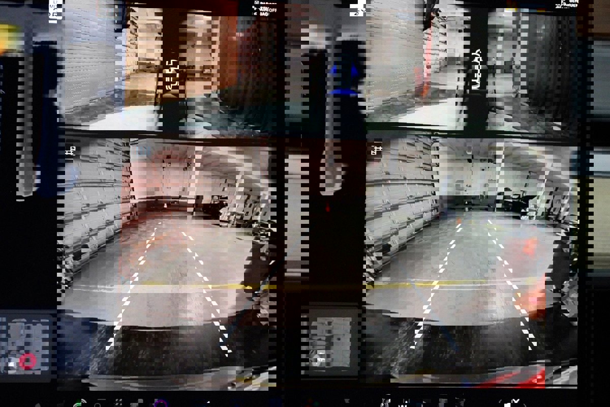 Used 2023 Tesla Model Y Long Range image 26