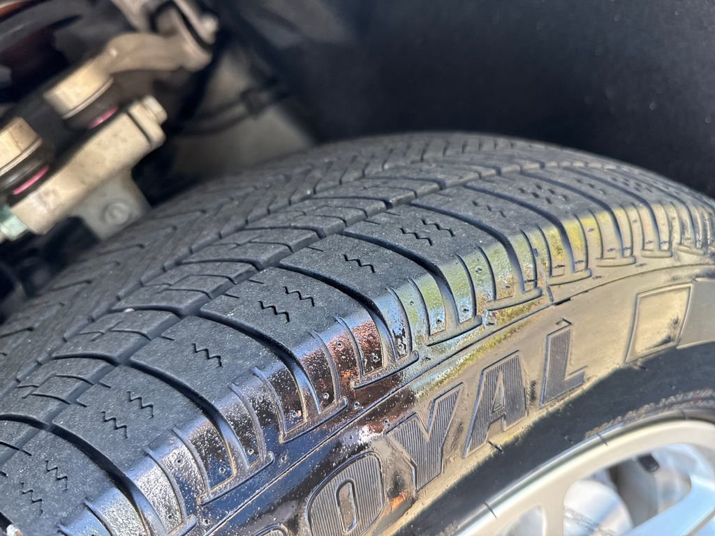 Used 2021 Porsche Macan image 16