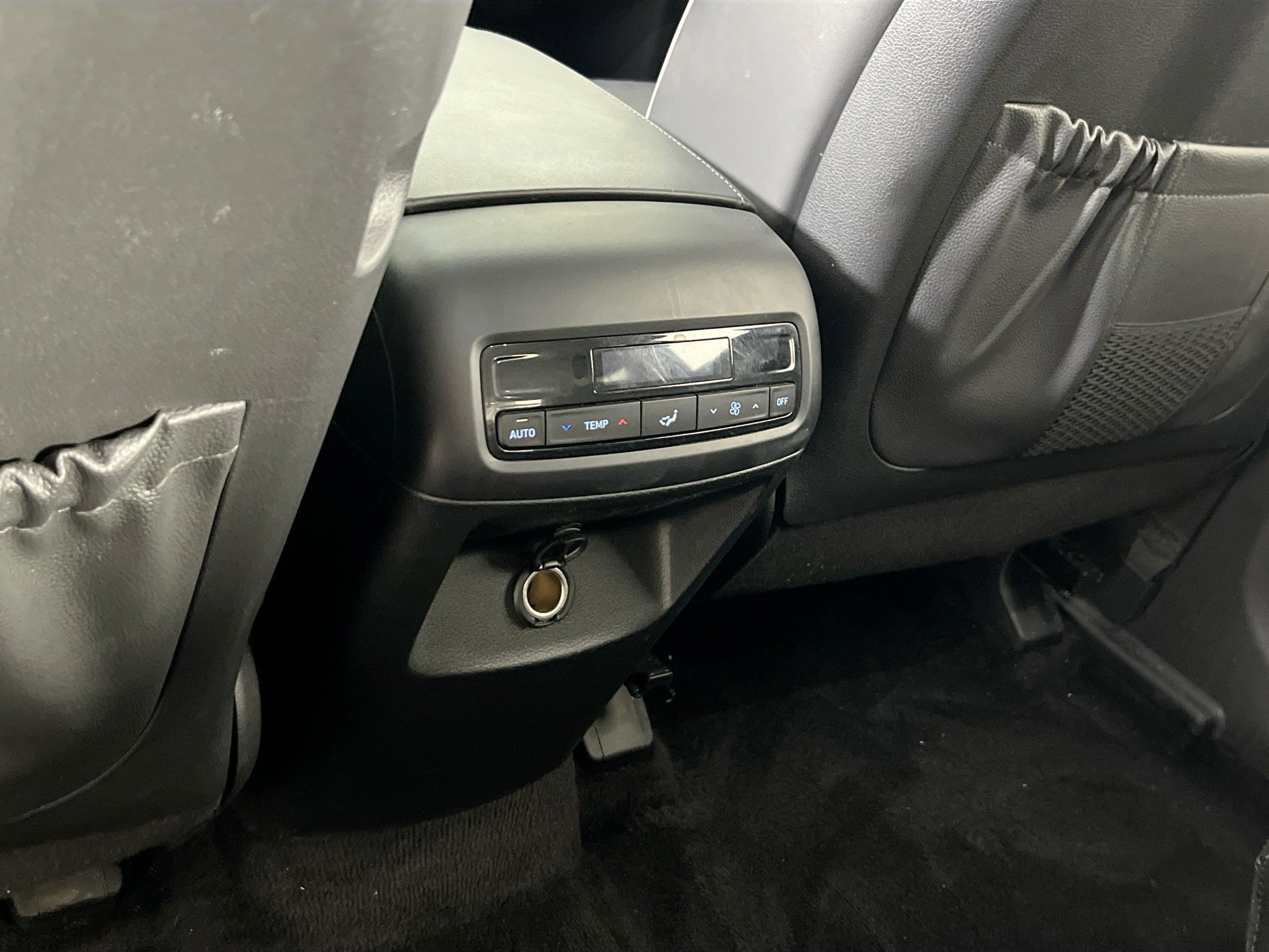 Used 2023 Hyundai Palisade SEL AWD/4WD image 25