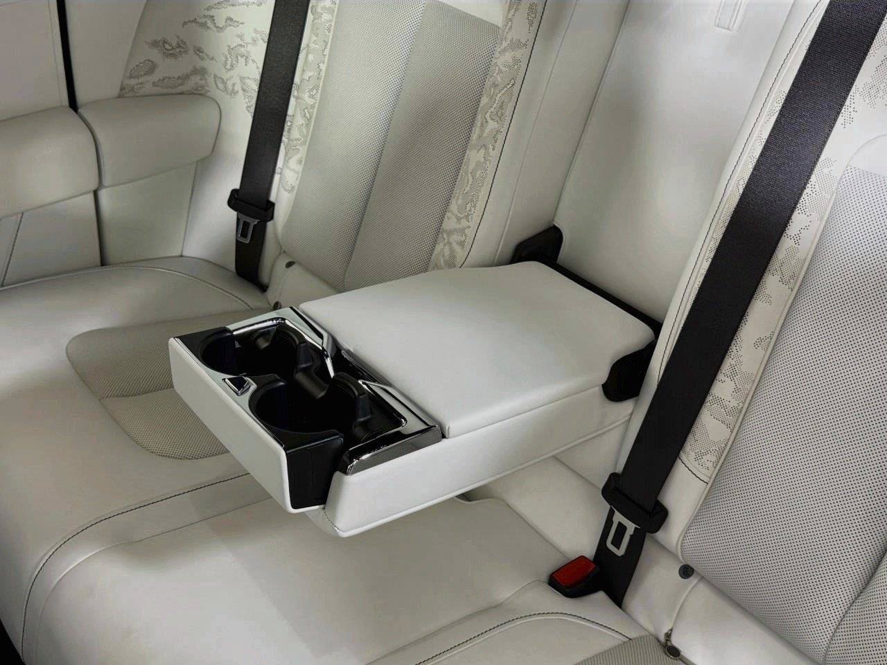 Used 2027 Rolls-Royce Cullinan AWD/4WD image 29