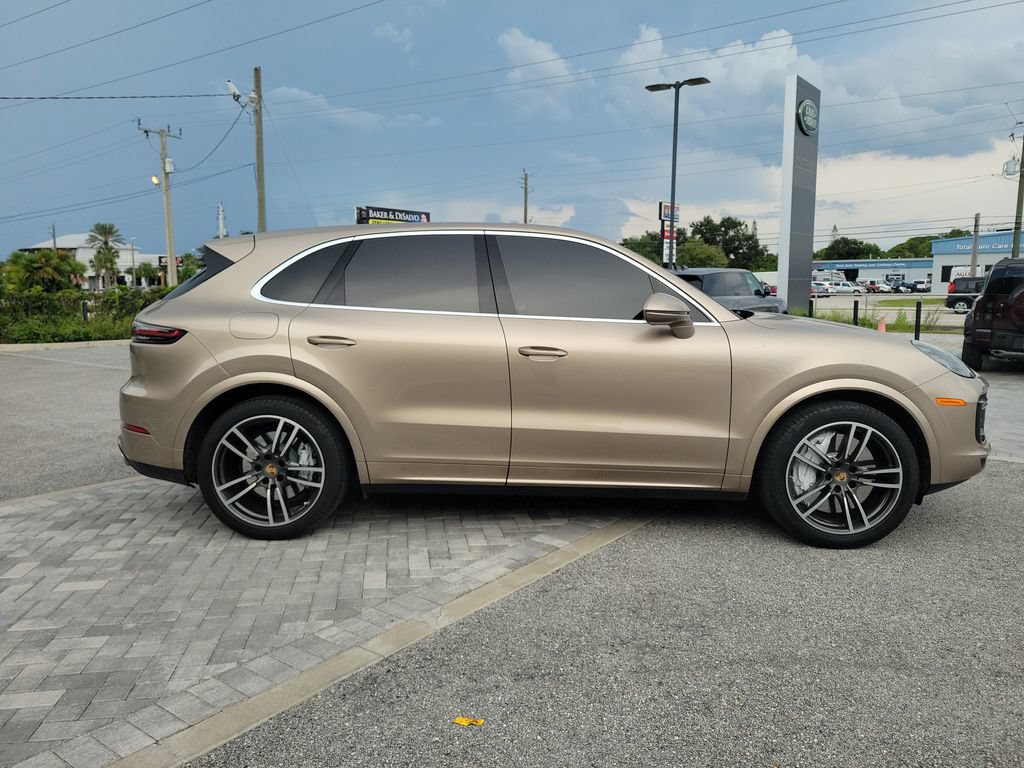 Used 2019 Porsche Cayenne Turbo AWD/4WD image 6