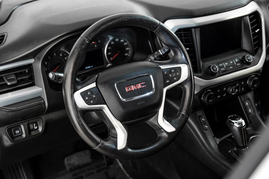 Used 2017 GMC Acadia SLT FWD image 13